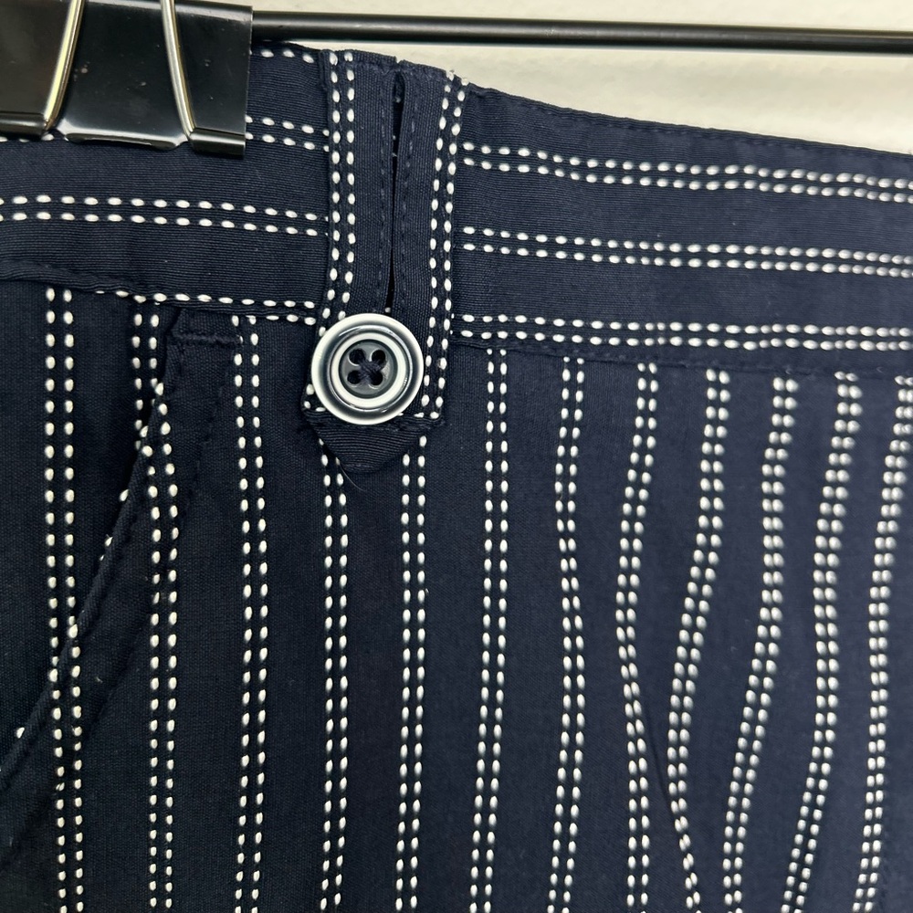 EP Pro Golf Shorts Women’s 10 Navy White Stripe 9” Inseam Bermuda #PreppyStyle - Picture 5 of 6